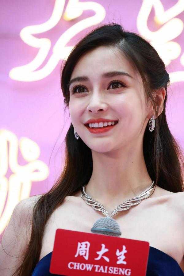 女星紅毯生圖只服Angelababy,叫她“紅毯殺手”不為過吧? 女星紅毯生圖只服Angelababy,叫她“紅毯殺手”不為過吧?