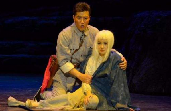 現實版“白毛女”：為愛隱居深山30年，遭人欺負後生2子皆夭折