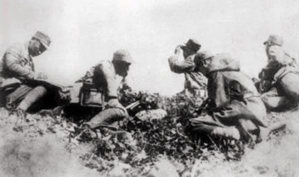 部隊發現賀炳炎的戰馬，賀龍一聽：出動1個師務必找到他