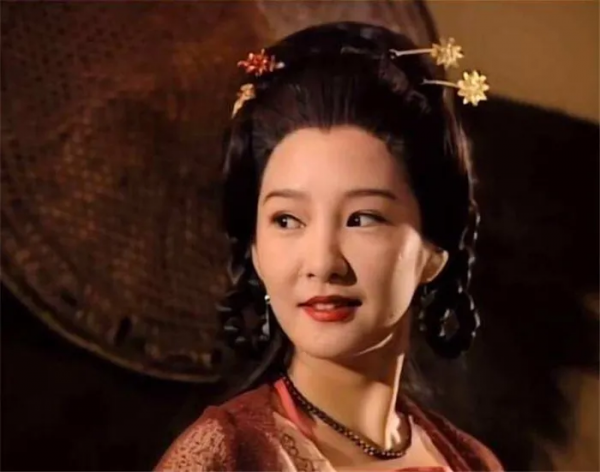 95版《神鵰俠侶》紅顏群像：&OpenCurlyDoubleQuote;李莫愁&rdquo;演技好，戲裡戲外情路坎坷