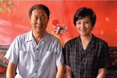 “天津大媽”林永健:17歲入行,33歲娶最美軍花,奮鬥20年終成名 “天津大媽”林永健:17歲入行,33歲娶最美軍花,奮鬥20年終成名