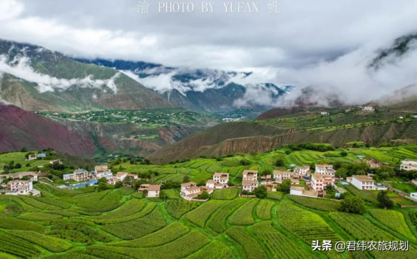 快來看看西藏新農村，家家都住小洋樓，環境美如世外桃源