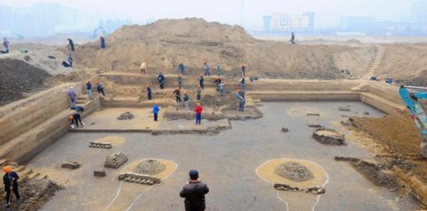 北京發現東漢平民墓，墓室出現炮彈，民警：立即停止