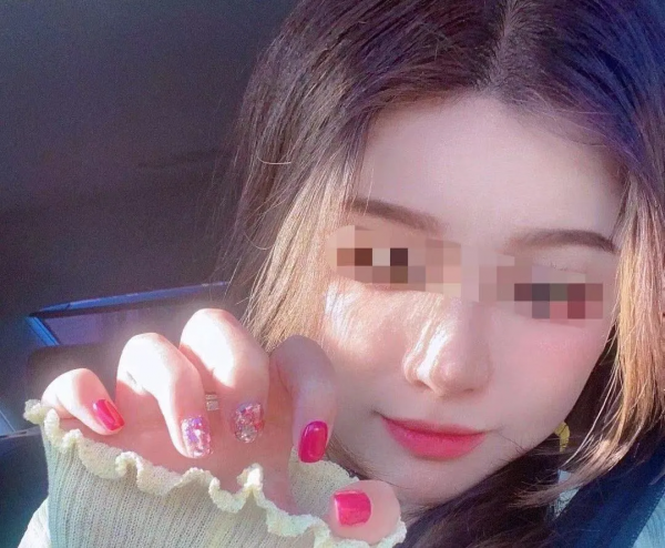 女網紅直播喝農藥身亡，閨蜜曝光：兇手不止是渣男，還有更噁心的