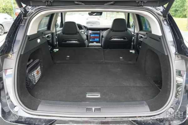 泊車體驗逆天 深度體驗MARVEL R