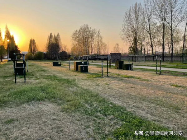 軍戀|住進營區的姑娘,拍下了這些照片 軍戀|住進營區的姑娘,拍下了這些照片