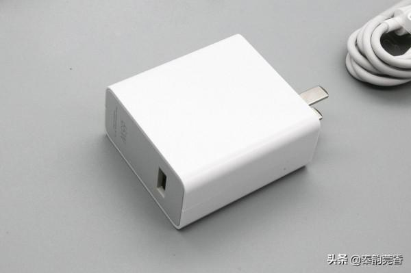 買手機如果不再附贈充電器,你能接受嗎?蘋果已被罰200萬美元 買手機如果不再附贈充電器,你能接受嗎?蘋果已被罰200萬美元