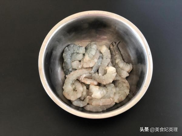 冬天就給孩子做這湯！鮮蝦製作無新增，番茄濃湯酸酸甜甜兩碗不夠