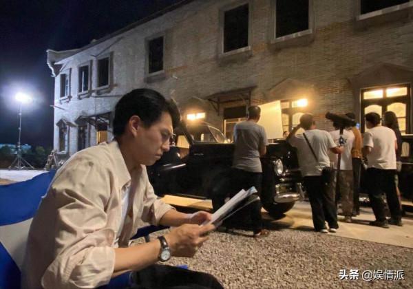 靳東攜新劇強勢來襲,搭檔“素顏女神”王麗坤,兩大老戲骨助陣 靳東攜新劇強勢來襲,搭檔“素顏女神”王麗坤,兩大老戲骨助陣