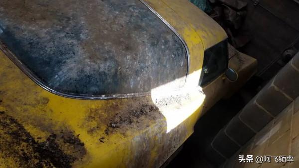 海外穀倉新發現 塵封三十年的1980年雪佛蘭C3 Corvette 海外穀倉新發現 塵封三十年的1980年雪佛蘭C3 Corvette