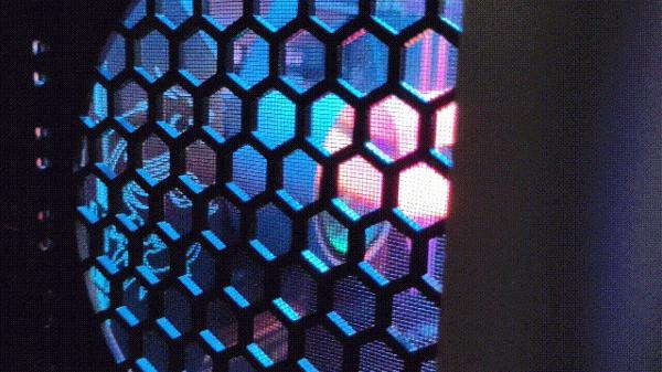 能壓住不關AVX512的i7 11700K!這款喬思伯水冷的秘訣是RGB水管? 能壓住不關AVX512的i7 11700K!這款喬思伯水冷的秘訣是RGB水管?