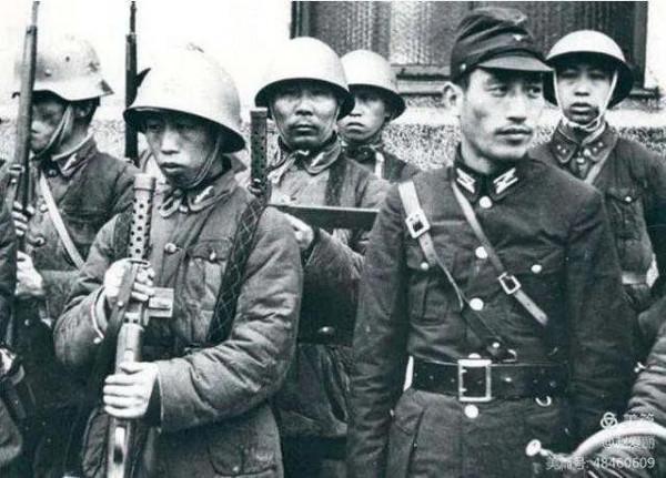 日本特務為執行任務，化妝成中國人，不料遭自己人盤查毒打