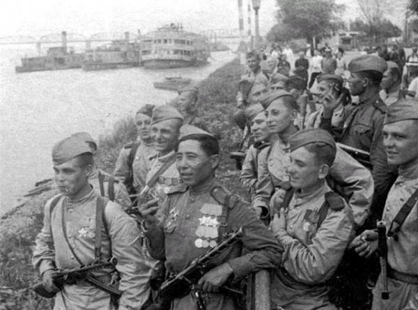 朝鮮戰爭我國出動135萬人，欠了30億，朝鮮為我們提供過哪些援助