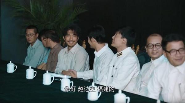 《黃旭華的深潛》孤獨的潛行者心無旁騖，妻子李世英扛起家庭瑣碎