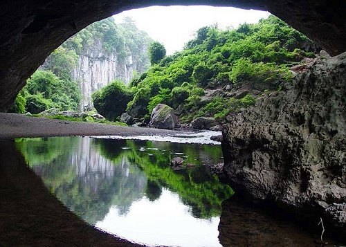 廣西天生橋:大自然精心雕琢出的鬼斧神工 廣西天生橋:大自然精心雕琢出的鬼斧神工