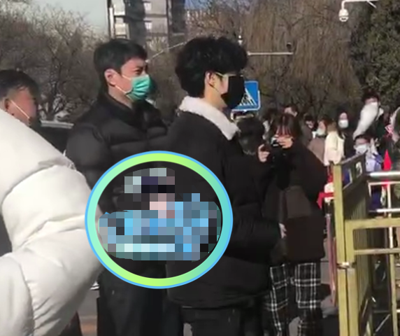 春晚四次聯排亮點：賈玲開百萬豪車，沙溢穿兩萬外套，穎兒戴黃金