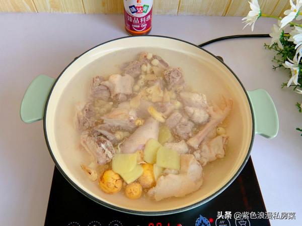 ​天冷多喝這碗湯,湯鮮味濃,趁熱喝一碗,渾身暖和,正適合冬天 ​天冷多喝這碗湯,湯鮮味濃,趁熱喝一碗,渾身暖和,正適合冬天