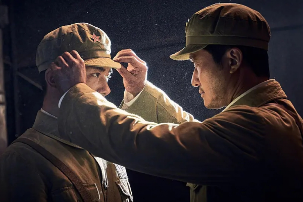 胡軍親述拍攝細節,看完《長津湖》,我心情複雜地寫下了這篇文 胡軍親述拍攝細節,看完《長津湖》,我心情複雜地寫下了這篇文