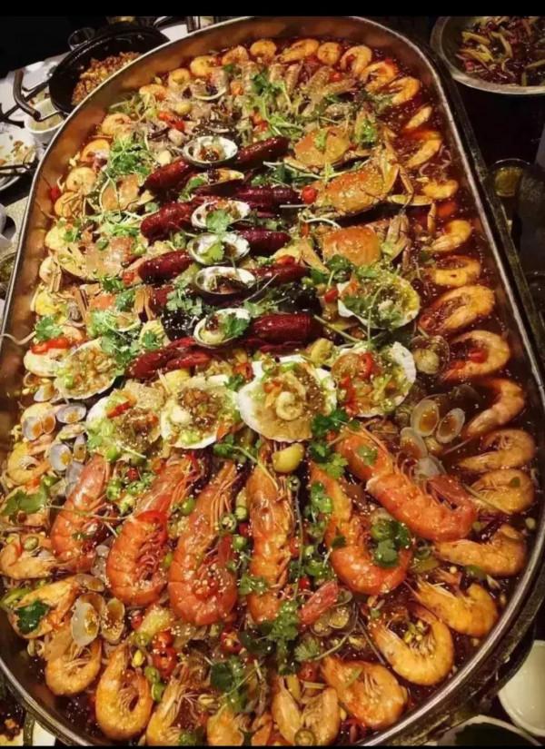 鄉土作家袁炳綱小小說《大腕的提攜》