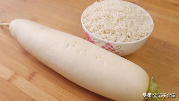 蘿蔔不要再燉湯了,試試這種新做法,軟糯鮮香,上桌一大盤不夠吃 蘿蔔不要再燉湯了,試試這種新做法,軟糯鮮香,上桌一大盤不夠吃