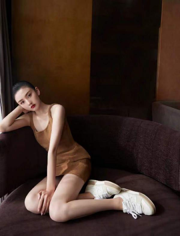 裙子太挑人？同一件蘋果綠禮服，18歲木村光希和孫儷都沒穿出質感