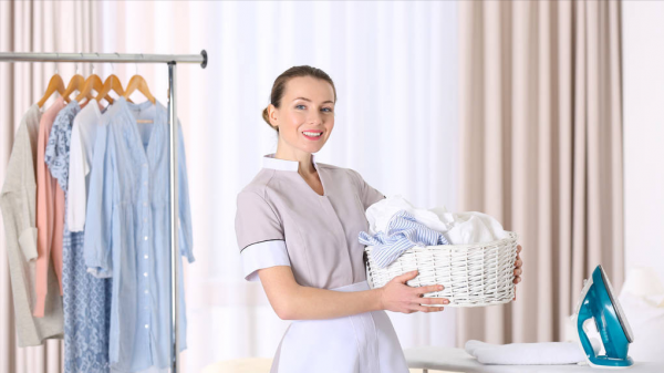 72歲大爺傾訴：僱用住家保姆前，一定要和保姆談好這3個條件