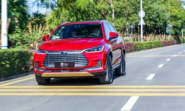 當一個更全面的“快男”試駕2021款唐EV