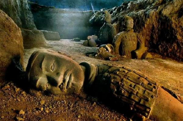 四扇無法開啟的門，背後究竟隱藏著什麼秘密？中國古建築也在其中