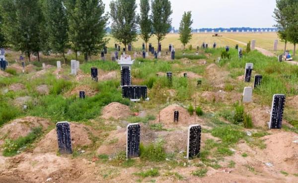 2021年土地新規下,農村殯葬迎來改革?以後農村墳墓3種方式處置 2021年土地新規下,農村殯葬迎來改革?以後農村墳墓3種方式處置