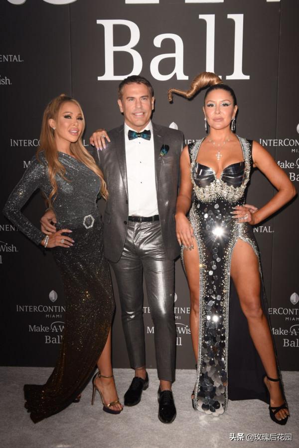 Annette Prats參加在邁阿密活動,穿黑色閃鑽裙搭別緻髮型霸氣十足 Annette Prats參加在邁阿密活動,穿黑色閃鑽裙搭別緻髮型霸氣十足