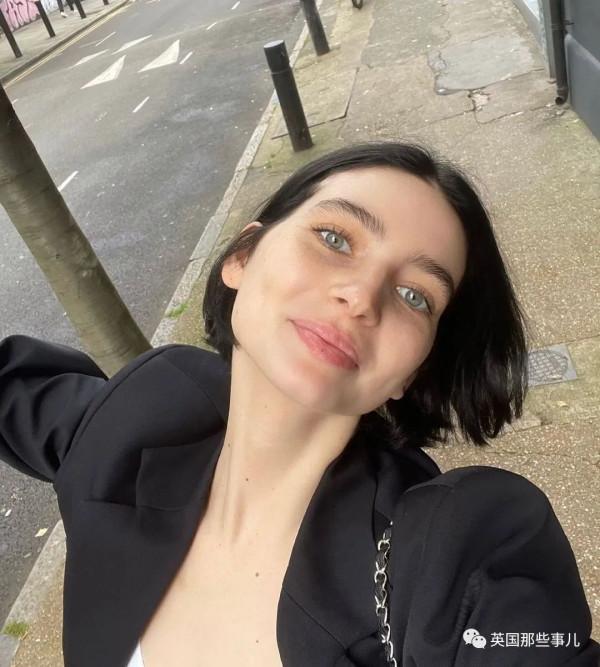 一波贏了基因彩票的星二代，完美的遺傳了父母的美貌