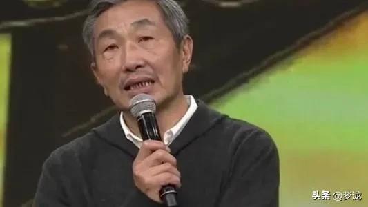 杜源：4歲認識妻子，出道多年，至今無緋聞，女兒成了最大的驕傲