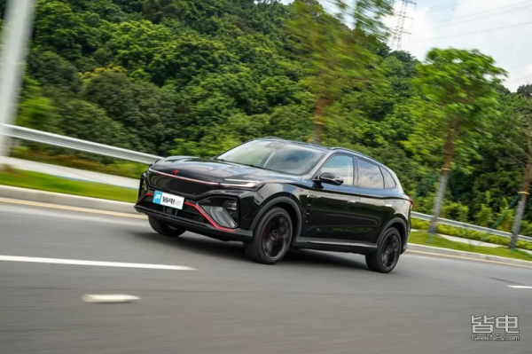 泊車體驗逆天 深度體驗MARVEL R