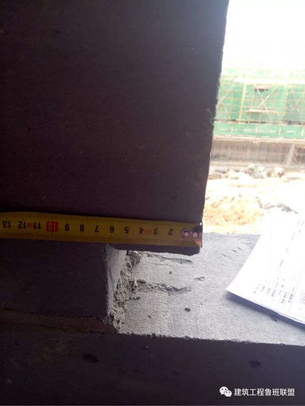 後澆窗臺壓頂如何施工?現場示例 後澆窗臺壓頂如何施工?現場示例