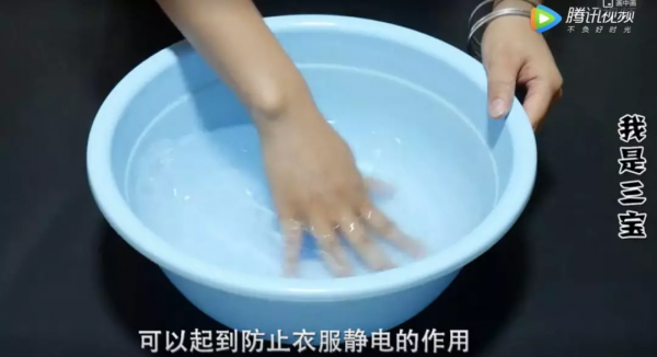 白色羽絨服、毛衣發黃變髒?這樣洗的跟新的一樣!太實用 白色羽絨服、毛衣發黃變髒?這樣洗的跟新的一樣!太實用