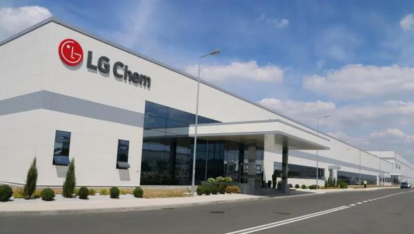 LG新能源即將量產NCMA四元鋰電池,首批電池將搭載在悍馬新車上 LG新能源即將量產NCMA四元鋰電池,首批電池將搭載在悍馬新車上