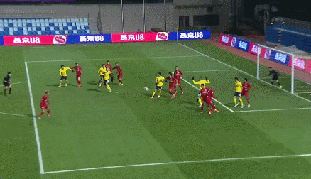 李鐵在等什麼?鄭智最佳替代者已在足協盃嶄露頭角,攻防俱佳 李鐵在等什麼?鄭智最佳替代者已在足協盃嶄露頭角,攻防俱佳