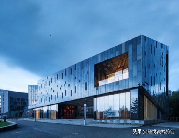 深秋了，泡湯去！這7家精品溫泉度假村值得一住