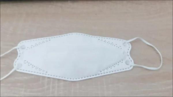 二十幾歲還沒結婚，只有過年才能看得到，現在我成了那個親戚