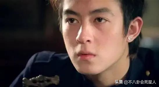 十大混血男星20年顏值變化,有人40歲滿臉皺紋,有人50歲不顯老 十大混血男星20年顏值變化,有人40歲滿臉皺紋,有人50歲不顯老