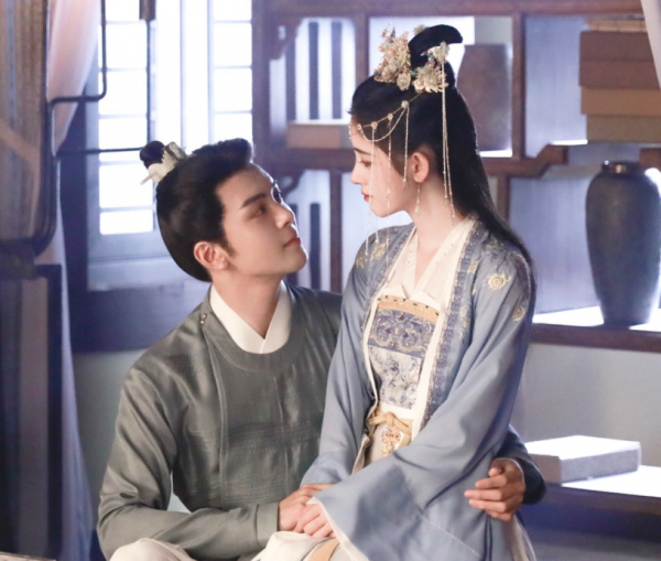 《慕南枝》的服化道不走“敷衍風”，鞠婧禕的造型說是真驚豔