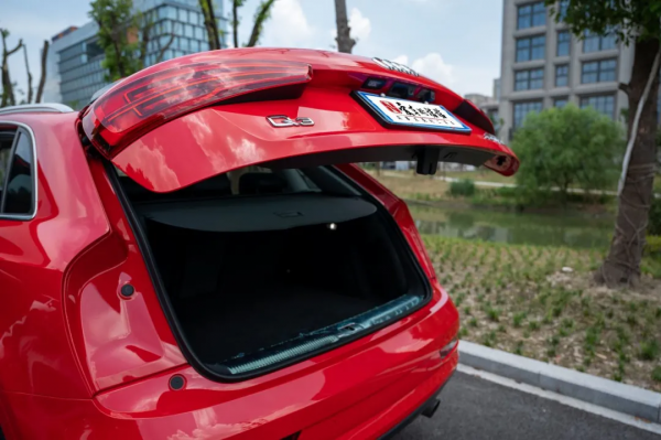 頂配!緊湊級SUV的領跑車型——奧迪Q3 全時四驅運動型 頂配!緊湊級SUV的領跑車型——奧迪Q3 全時四驅運動型