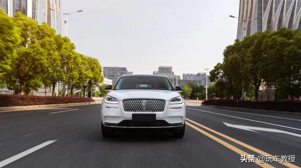 20萬帶四驅合資SUV？還帶豪華血統/終身免費保養 這也太划算！