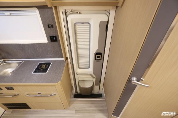 比雙拓展房車空間還要大！圖解慶鈴原廠五十鈴M600大羚羊房車