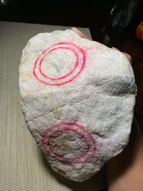 木那手鐲料,皮殼老緊,翻砂均勻,熒光水頭十足,壓燈有底色 木那手鐲料,皮殼老緊,翻砂均勻,熒光水頭十足,壓燈有底色