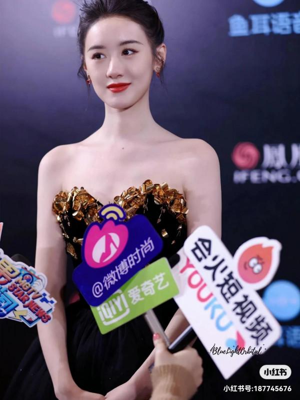 袁冰妍鳳凰網時尚之選生圖