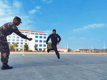 勇士對決!這場標兵比武有看點 勇士對決!這場標兵比武有看點