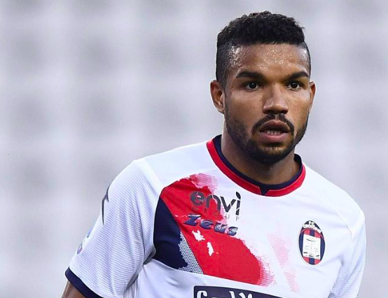 31歲，歐冠首秀絕殺！瞧，那個曾經的家電配送員拯救了百年豪門