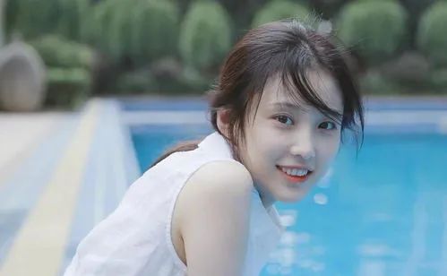 現代裝一般古裝卻美出天際，這些女星個頂個的好看，可就是紅不了