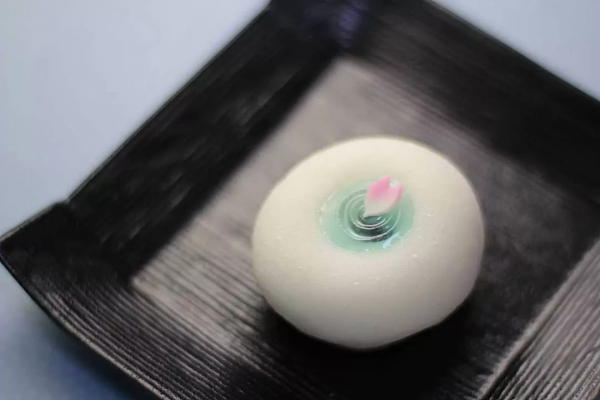 茶食日記 | 喝茶為什麼會越喝越餓？你應該學著怎麼搭配茶點了